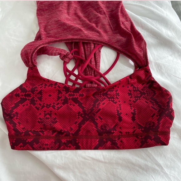 vintage lululemon tank top with built in bra - Picture 2 of 2